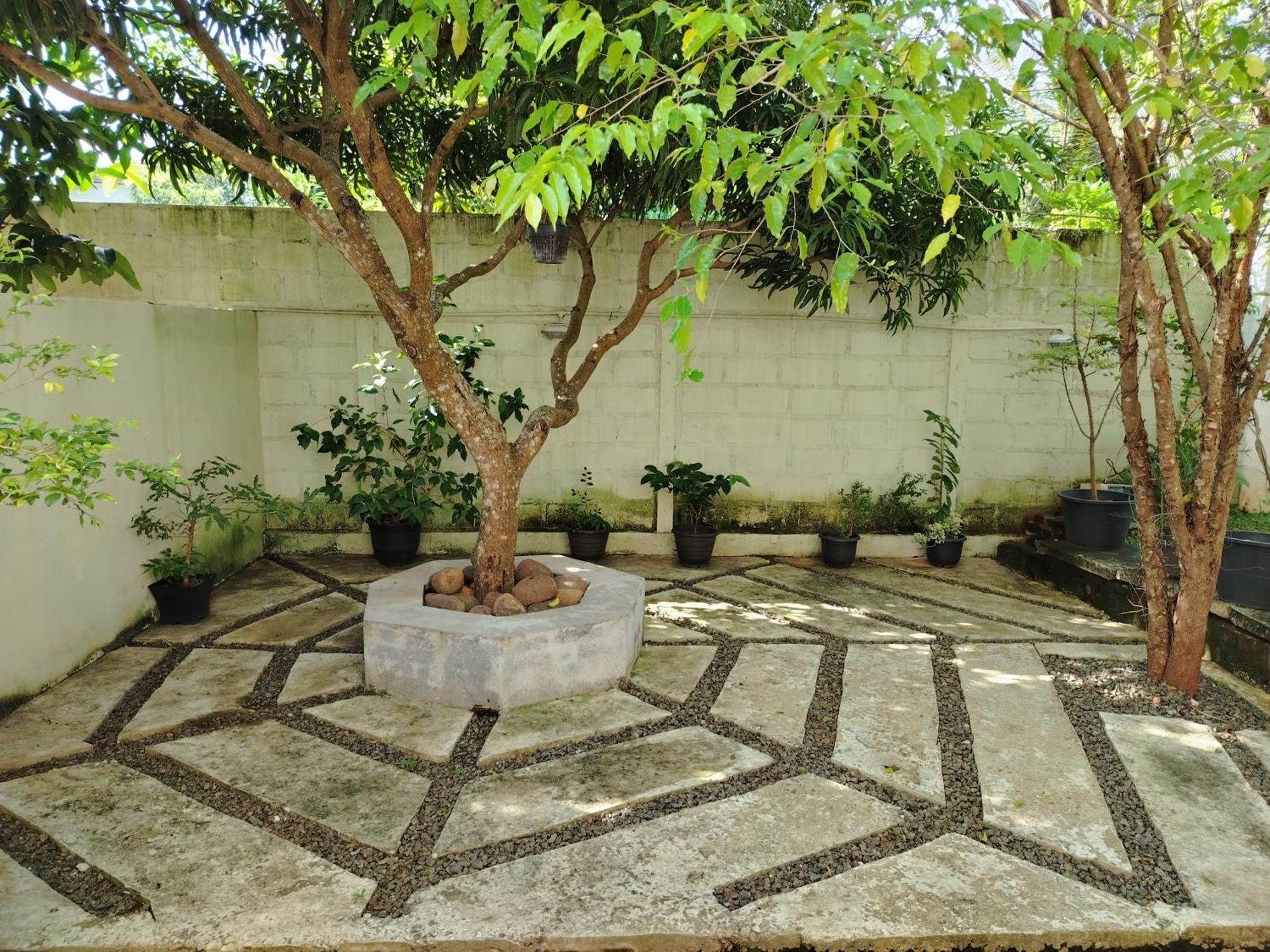 Prestiva Stay Anuradhapura Esterno foto